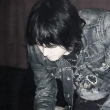 Avatar of .𖥔 ݁ ┊ Gerard Way