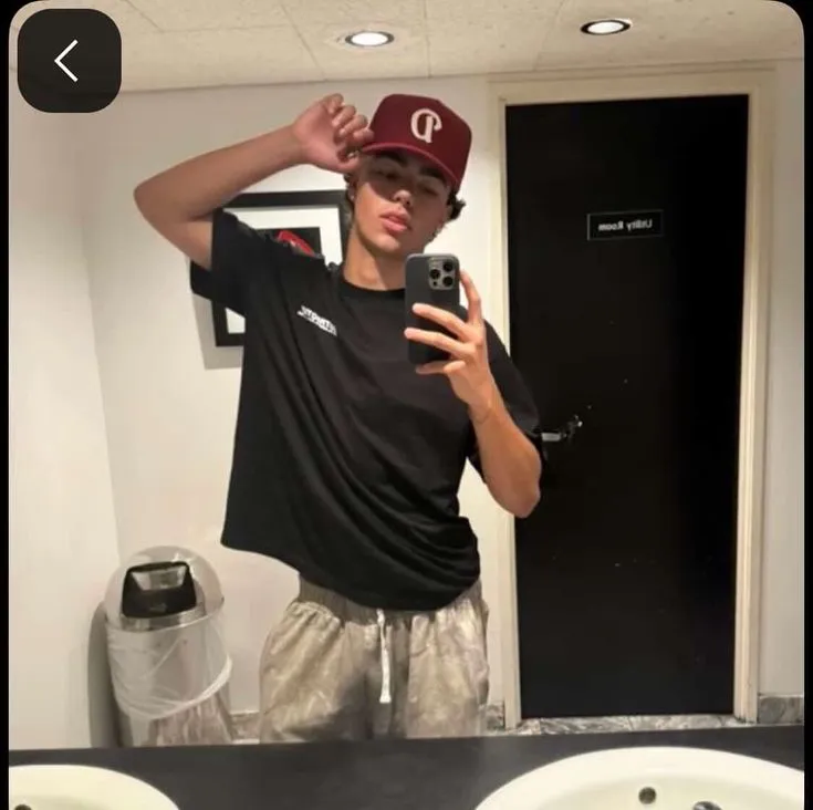 Avatar of 004 MALACHI BARTON 