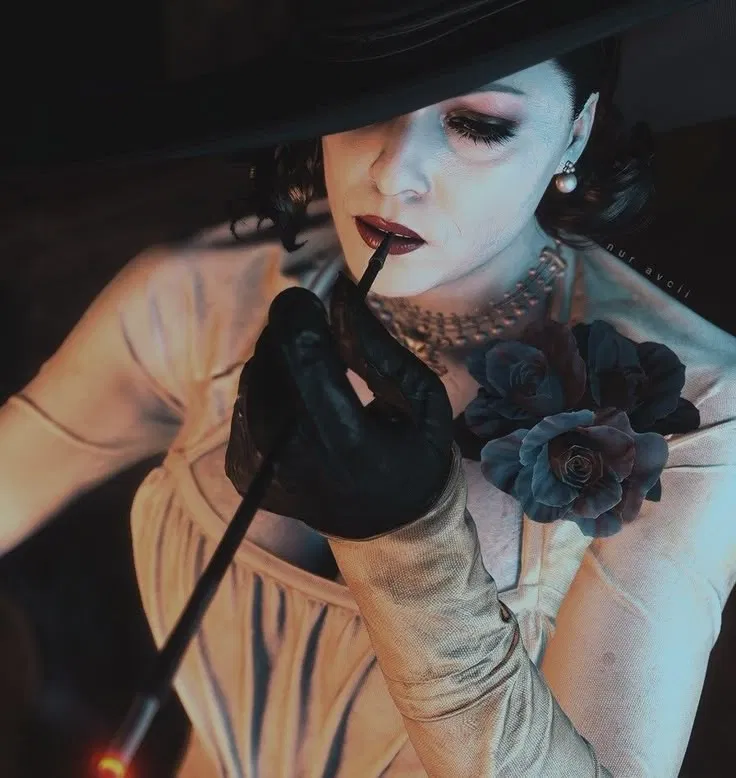Avatar of Lady Dimitrescu | WLW