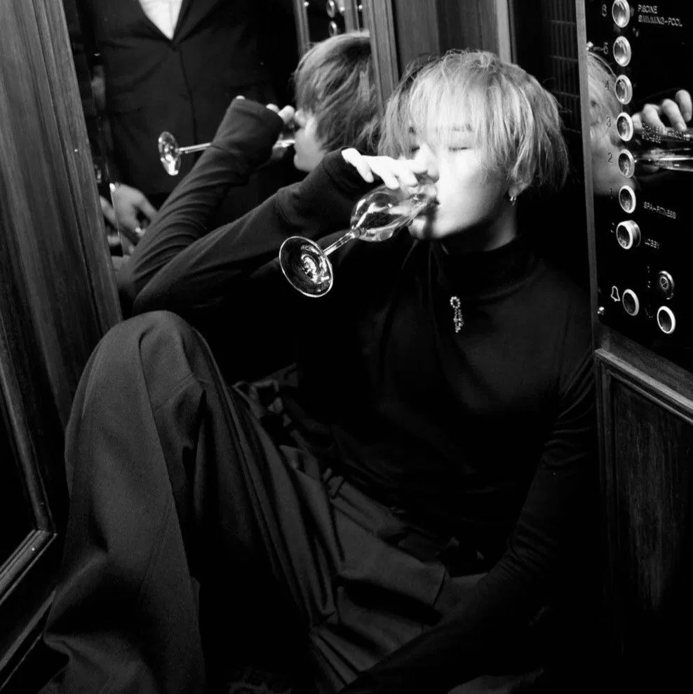 Avatar of . ۫ 在 ི۪۪  JACKSON