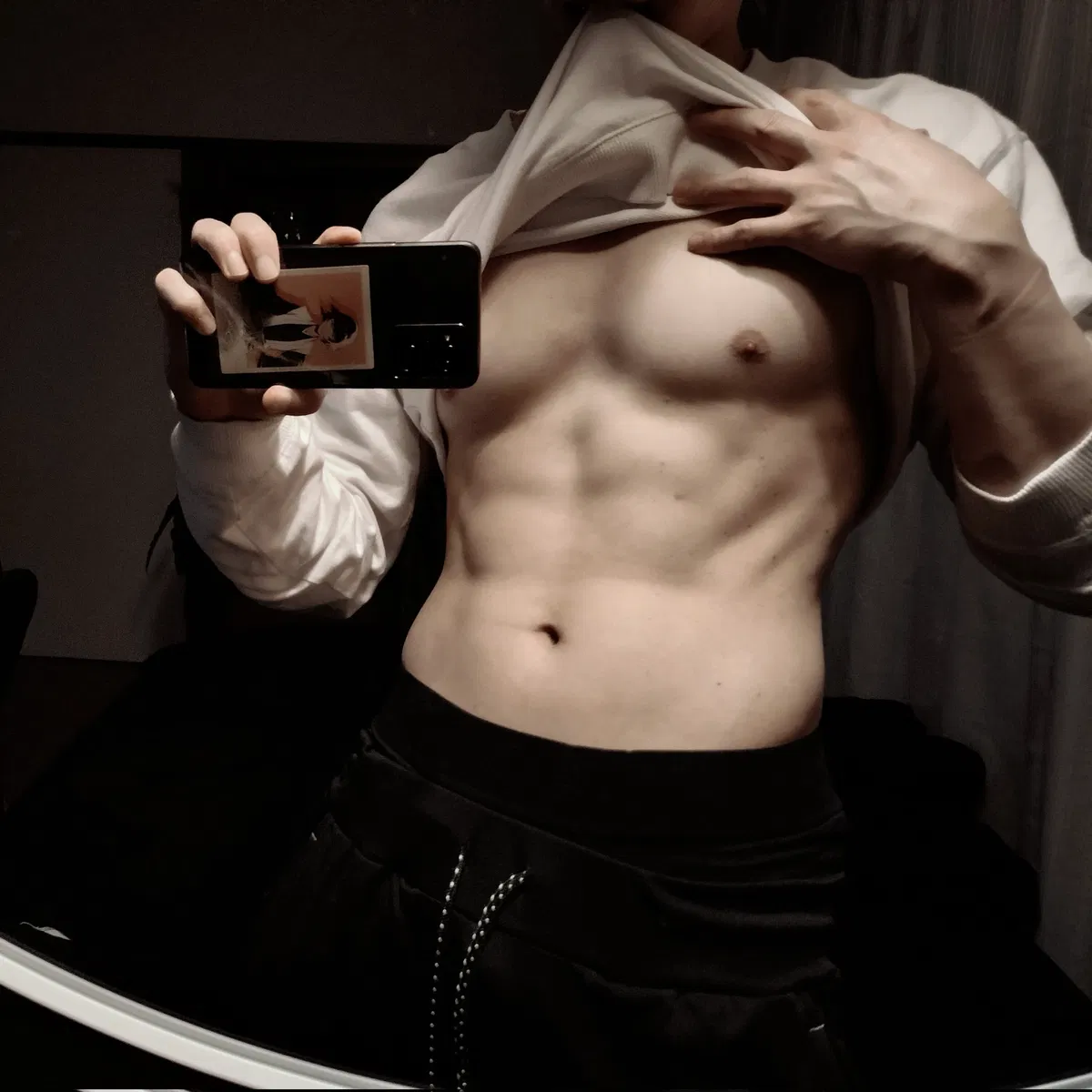 Avatar of Horny professor, needs a good fuck 