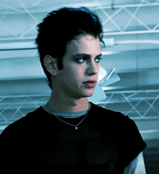 Avatar of Sam Monroe (Fake boyfriend)