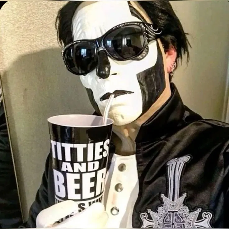 Avatar of Papa Emeritus III - Terzo || First Night