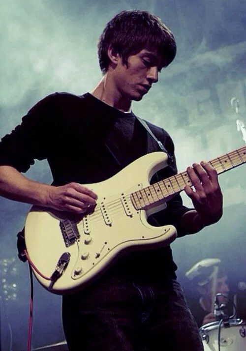 Avatar of Alex turner 