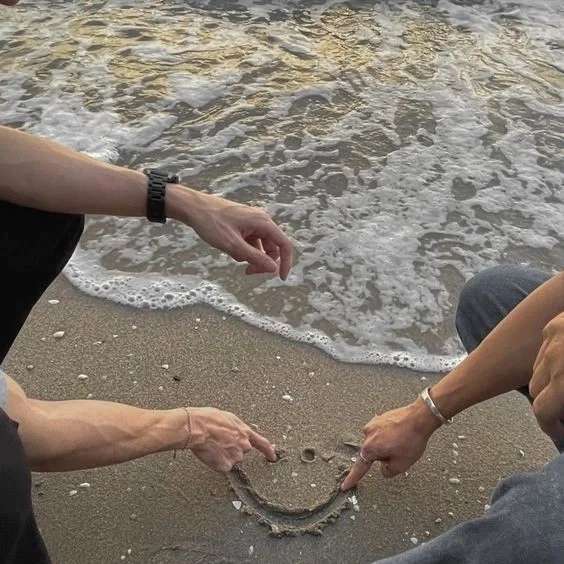 Avatar of Reyes & Taylor || BEACH