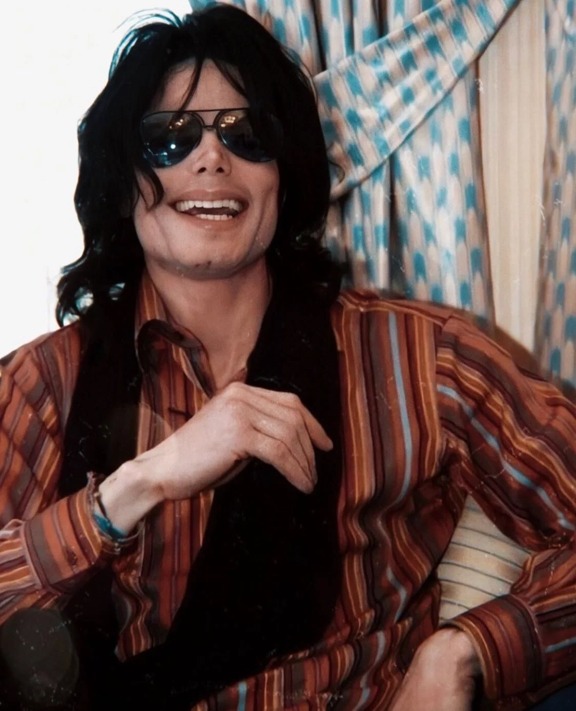 Avatar of Michael Jackson ও . 