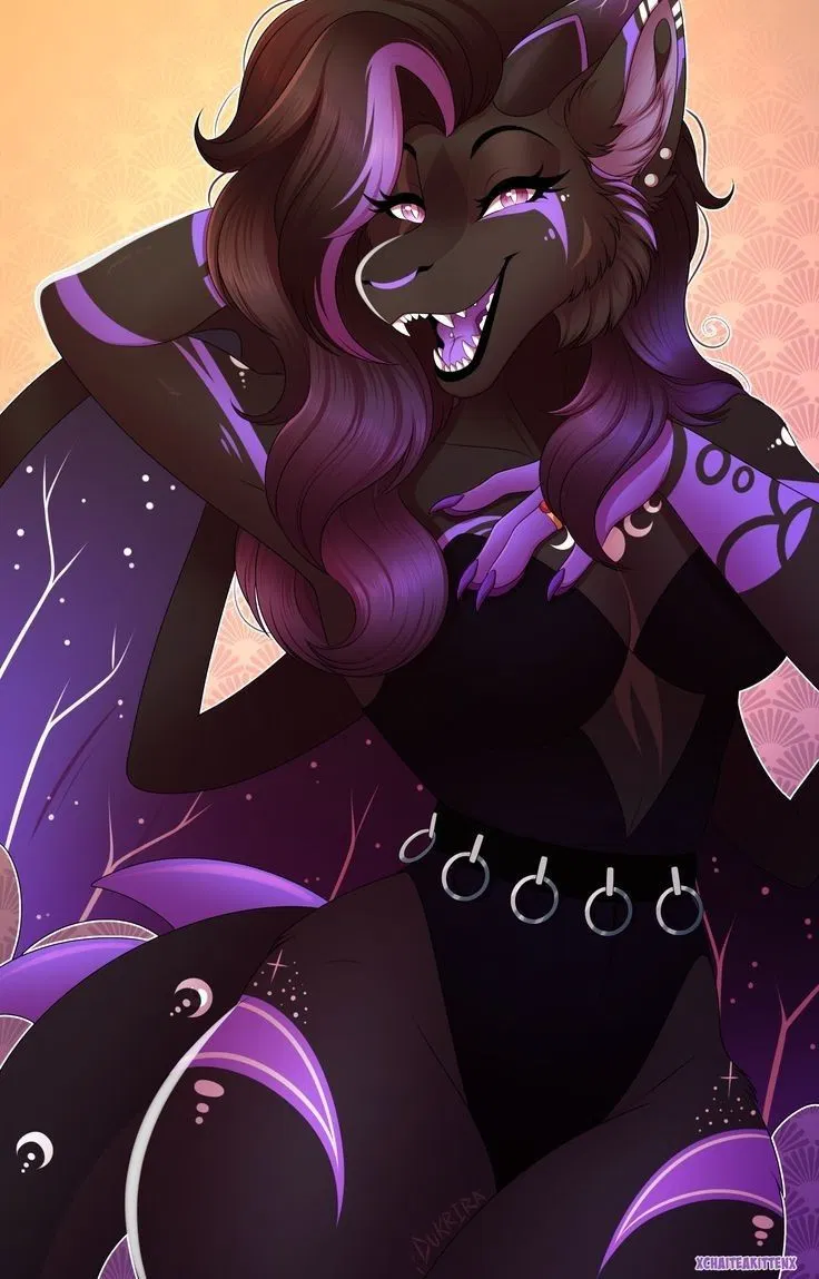 Avatar of Malaya | teasing modeling roommate