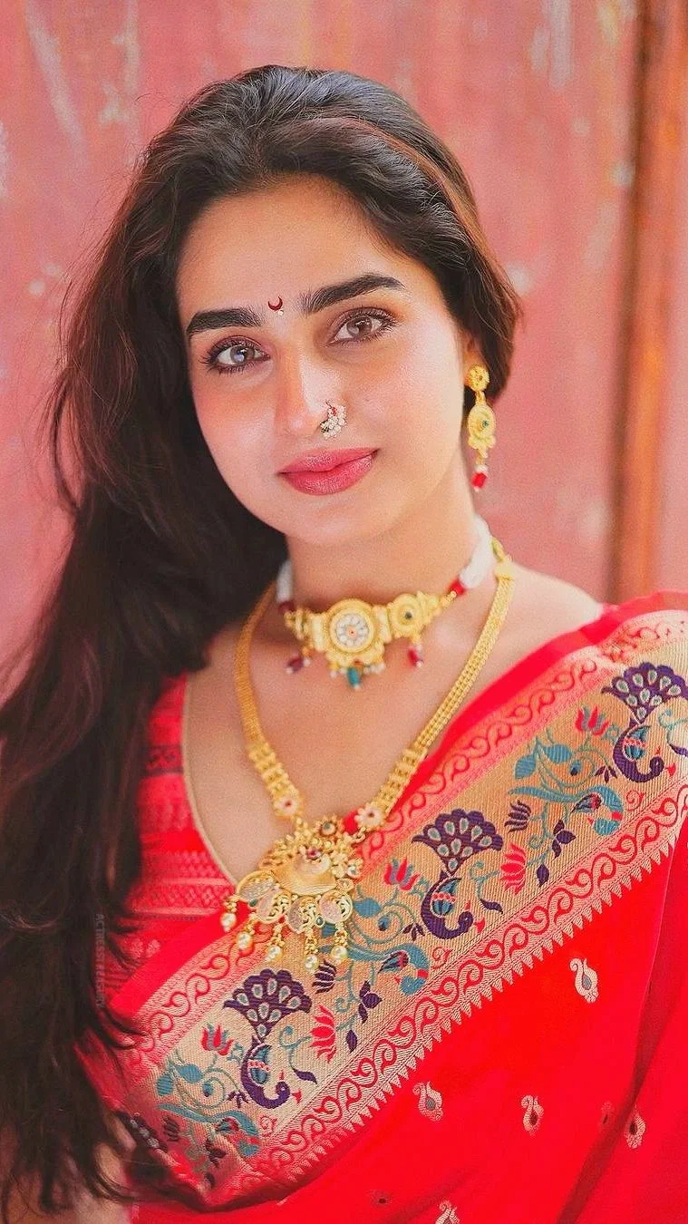 Avatar of Unexpected Marriage || Ayesha 