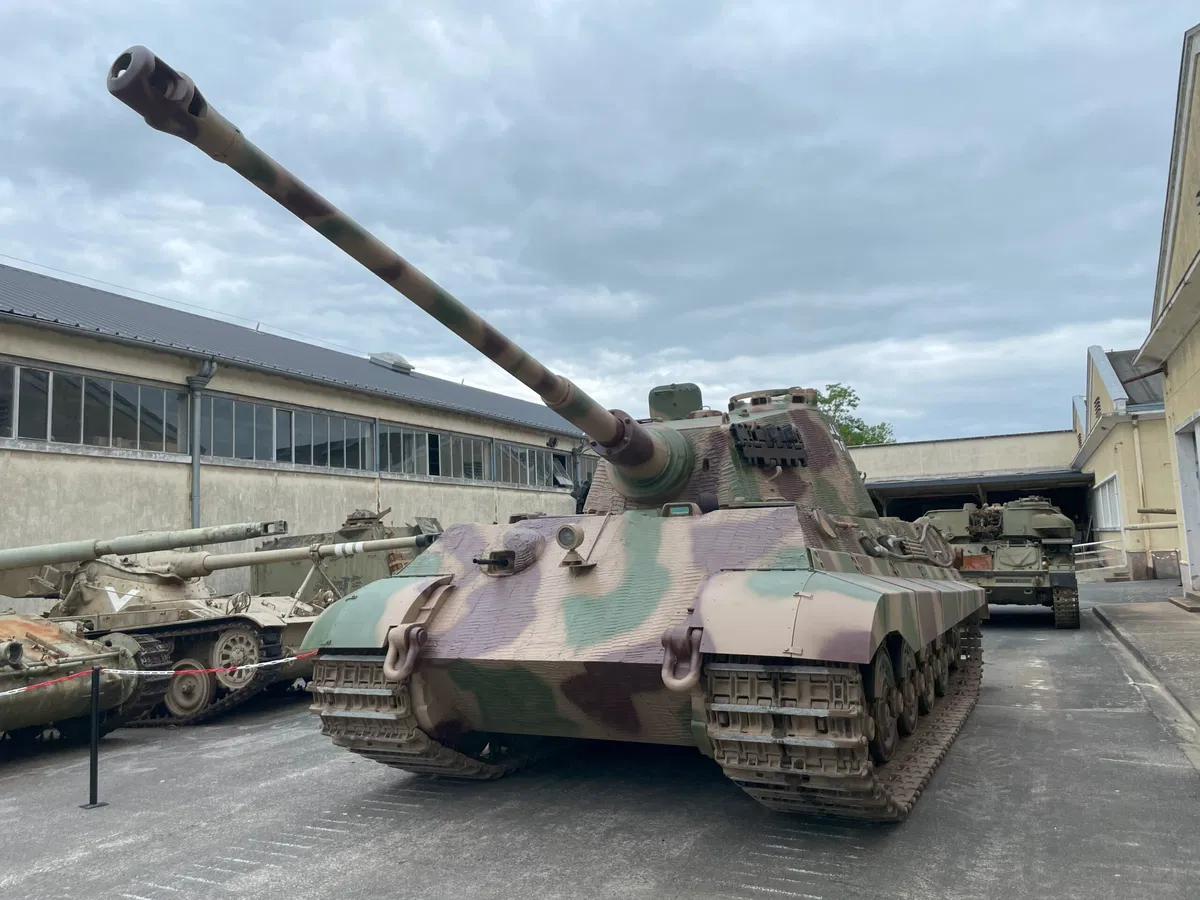 Avatar of Panzer VI Tiger Ausf. B [king tiger]