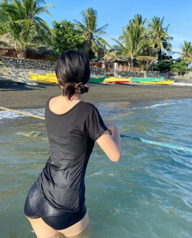 Avatar of A date at the beach! • Sophia