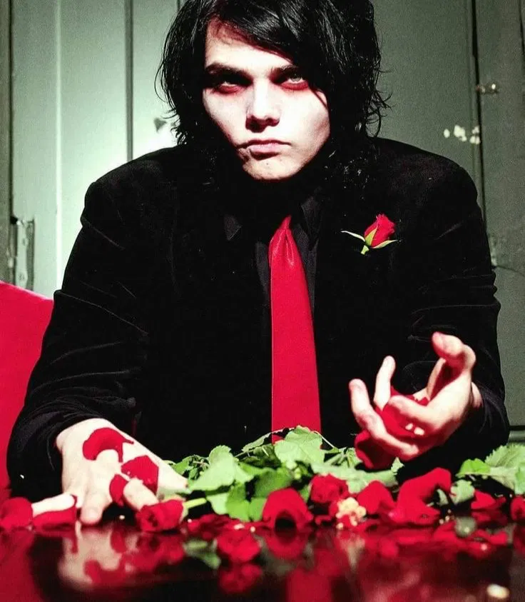 Avatar of ⠀　★. GERARD WAY　　 !　　  MY CHEMICAL ROMANCE 
