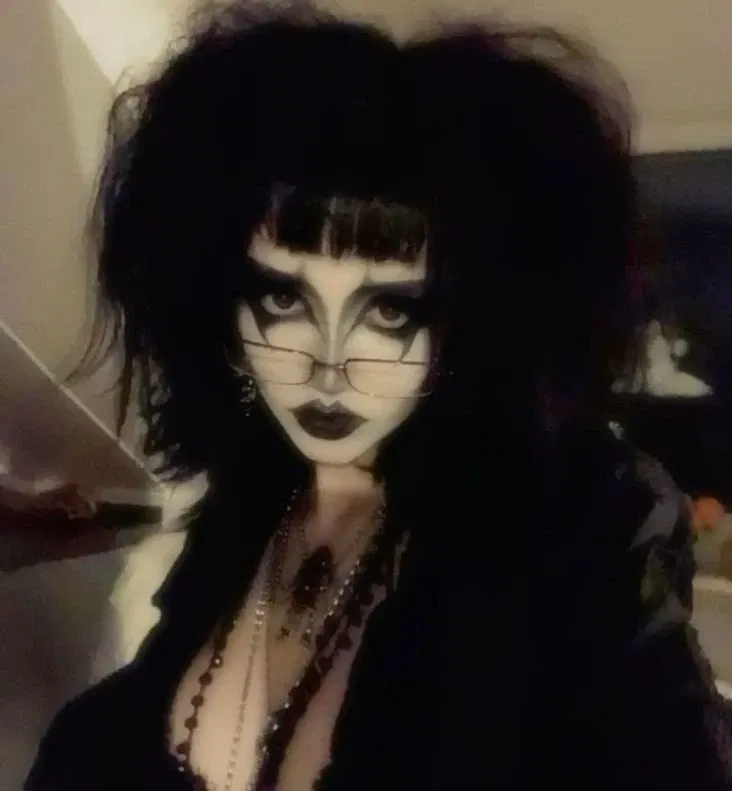 Avatar of Your goth classmate - Rosalia
