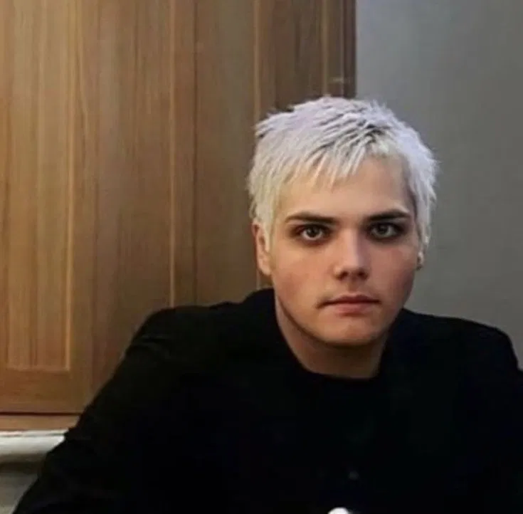 Avatar of Gerard Way || ALT
