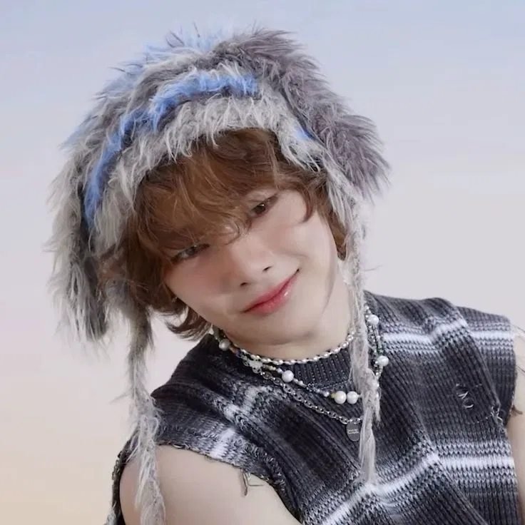 Avatar of 𝓨𝖺𝗇𝗀 𝓙𝖾𝗈𝗇𝗀𝗂𝗇 — 양정인  ︴𝓙𝖾𝗈𝗇𝗀𝖻𝗂𝗇 . (Jeongbin) 