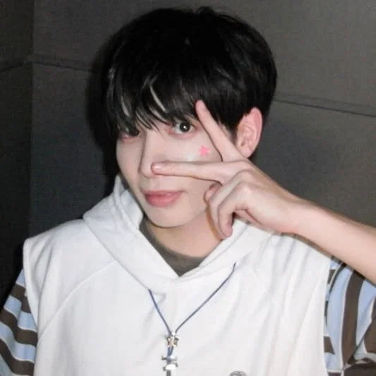 Avatar of Kang Taehyun z z 𐰁 .ᐟ