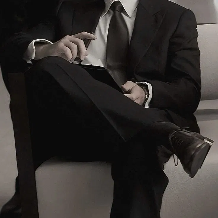 Avatar of CEO emo transformation - y/n universe