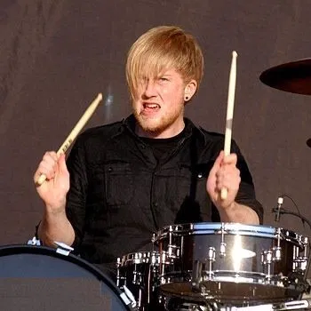 Avatar of 005 - bob bryar