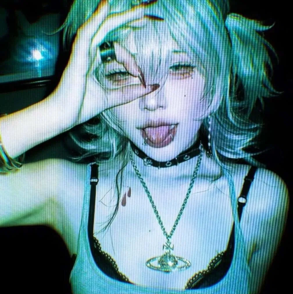 Avatar of Nicole - Obsessed Hacker Yandere
