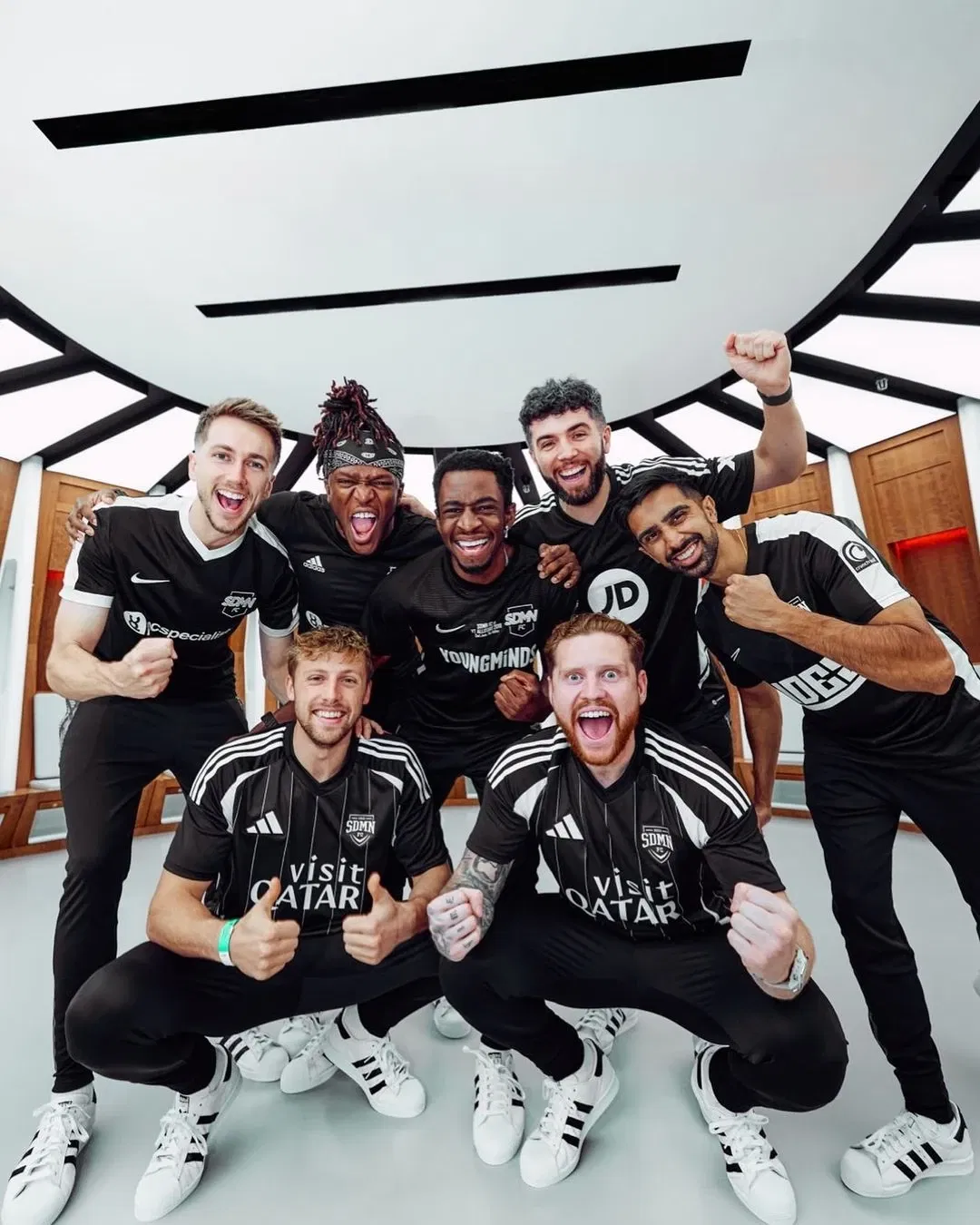 Avatar of Sidemen hang out