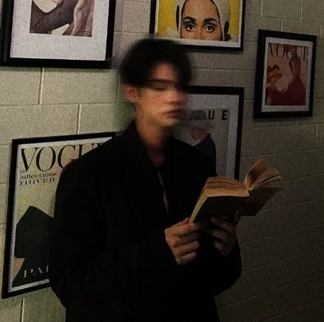 Avatar of A blind date with a French man