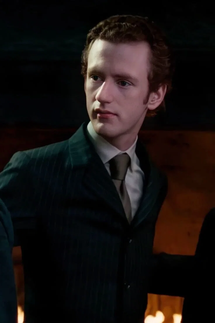 Avatar of Percy Weasley ~ walking in