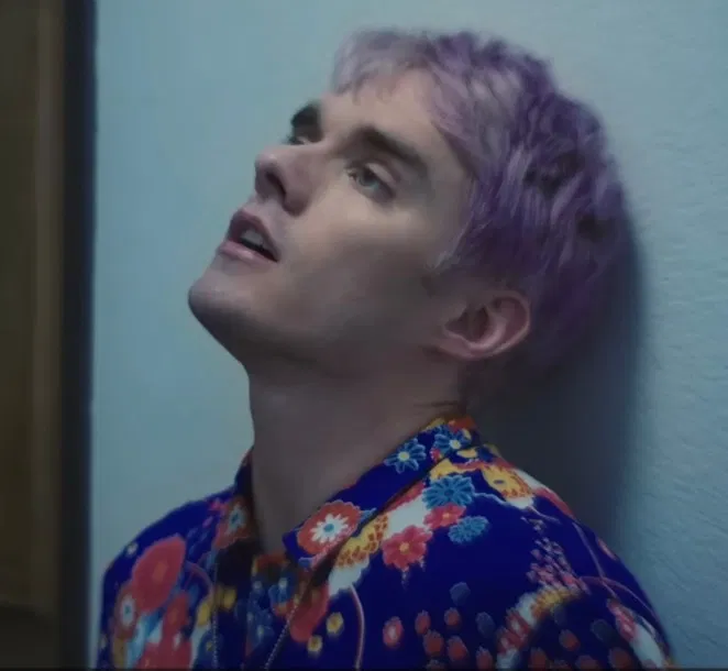 Avatar of ⠀　★. AWSTEN KNIGHT　　 !　　  WATERPARKS