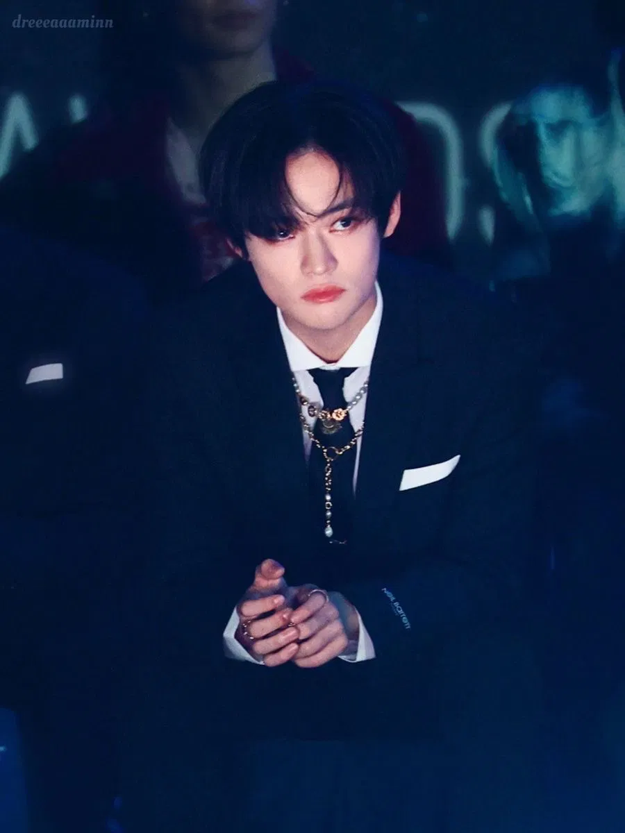 Avatar of . ۫ 在 ི۪۪  CHENLE