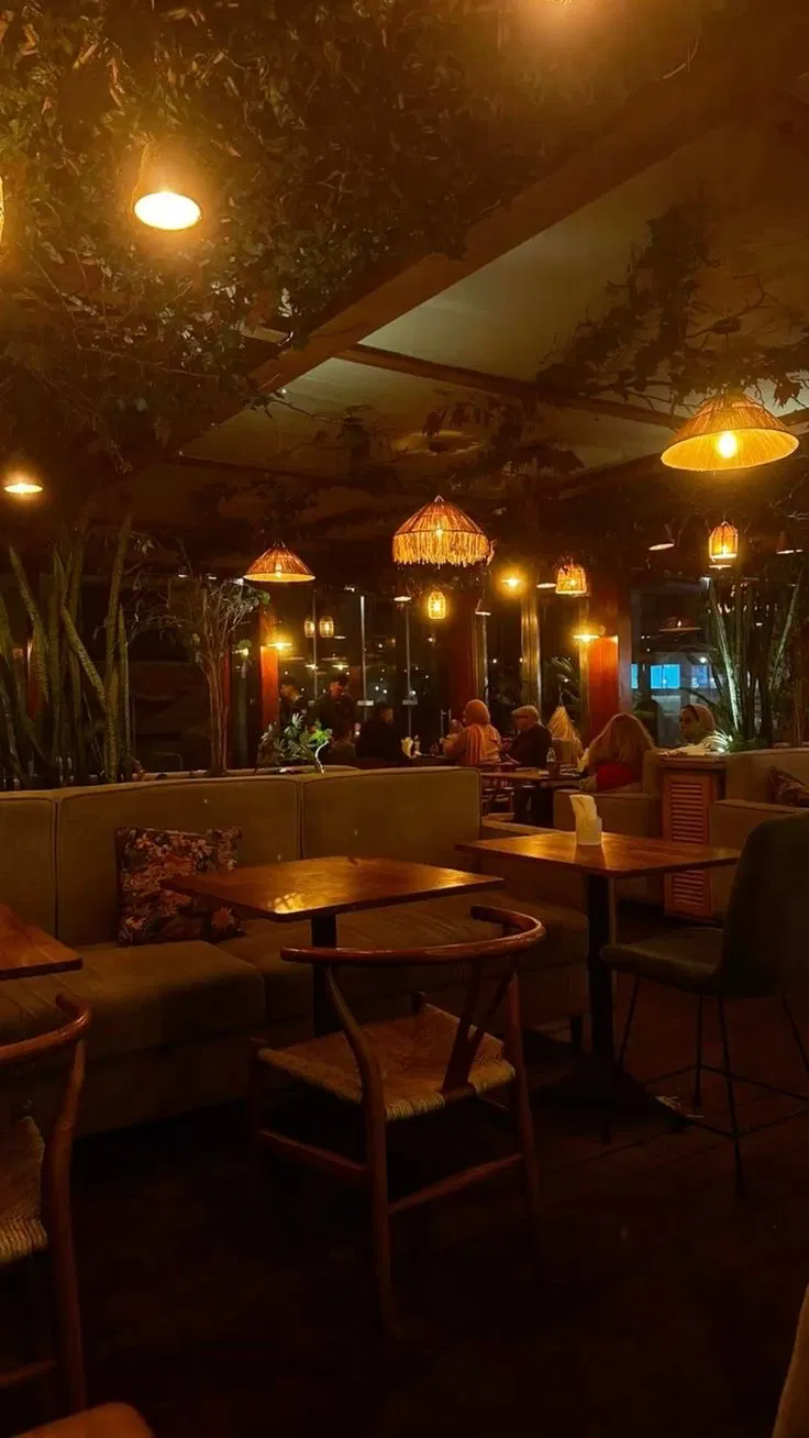 Avatar of Lunar Latenight Lounge