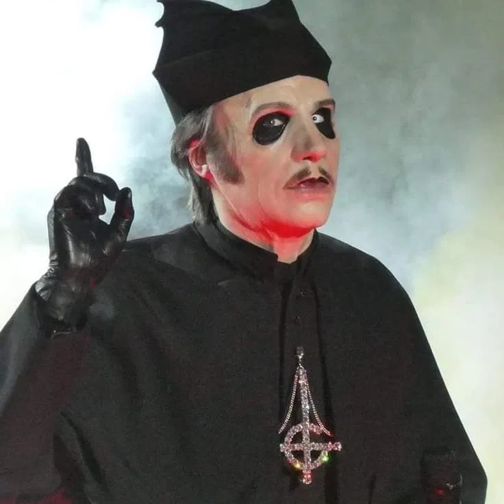 Avatar of Cardinal Copia || Photoshoot