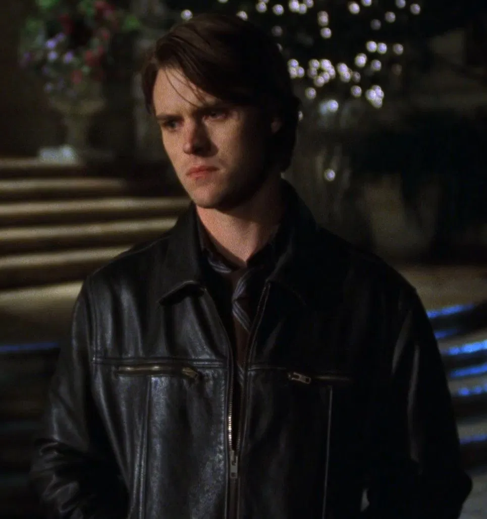 Avatar of Robert Chase | blind date