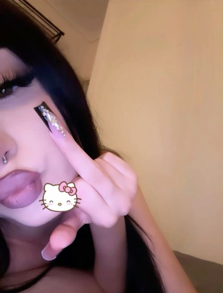 Avatar of LATINA OF THE SCHOOL BBL | ۶ৎ Lexi