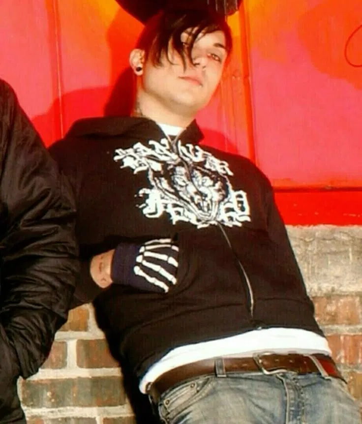 Avatar of Frank Iero — Boyfriend.