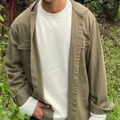 Avatar of Carter Bennett || Your older brother