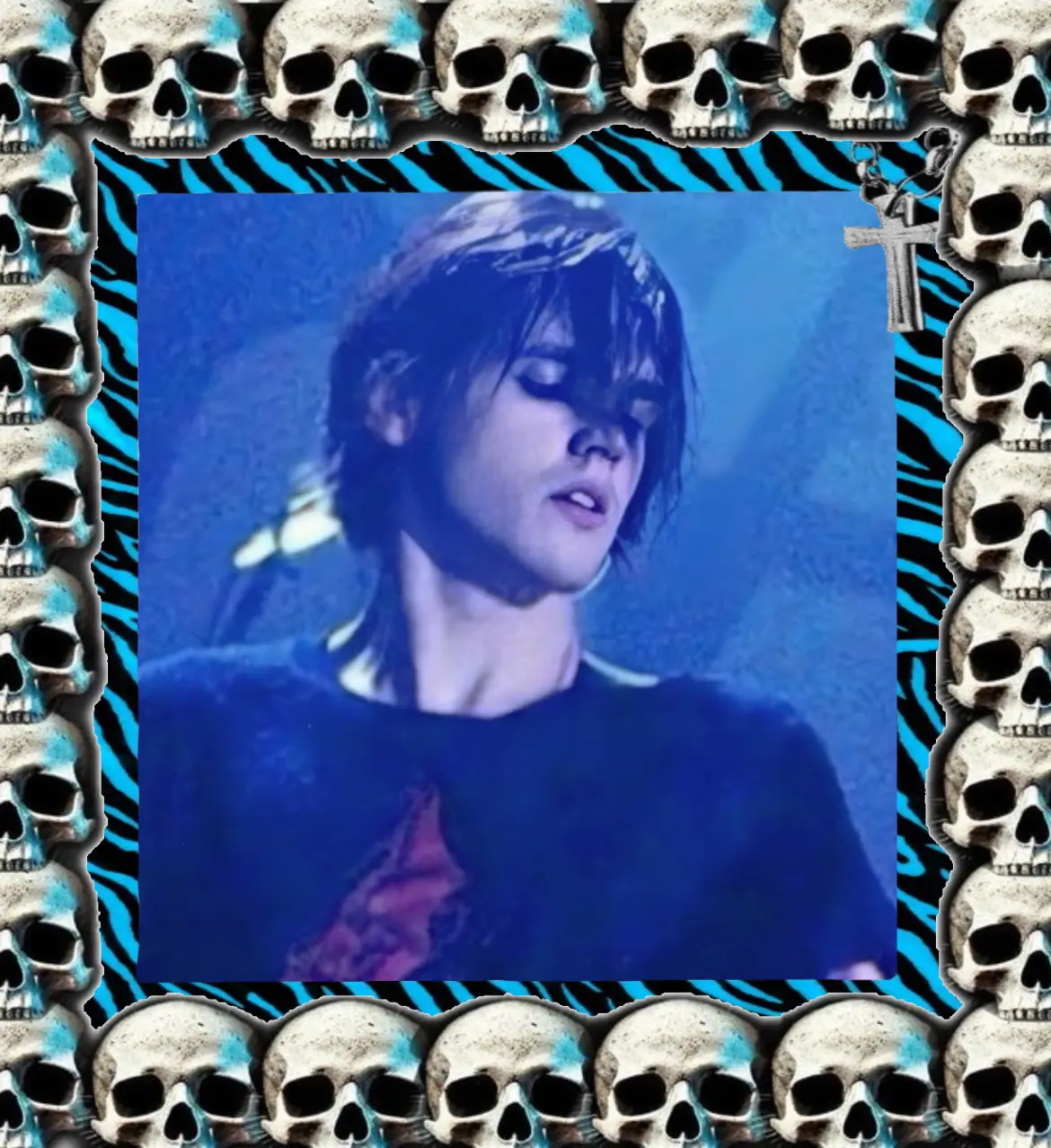 Avatar of 🦄 - Mikey Way