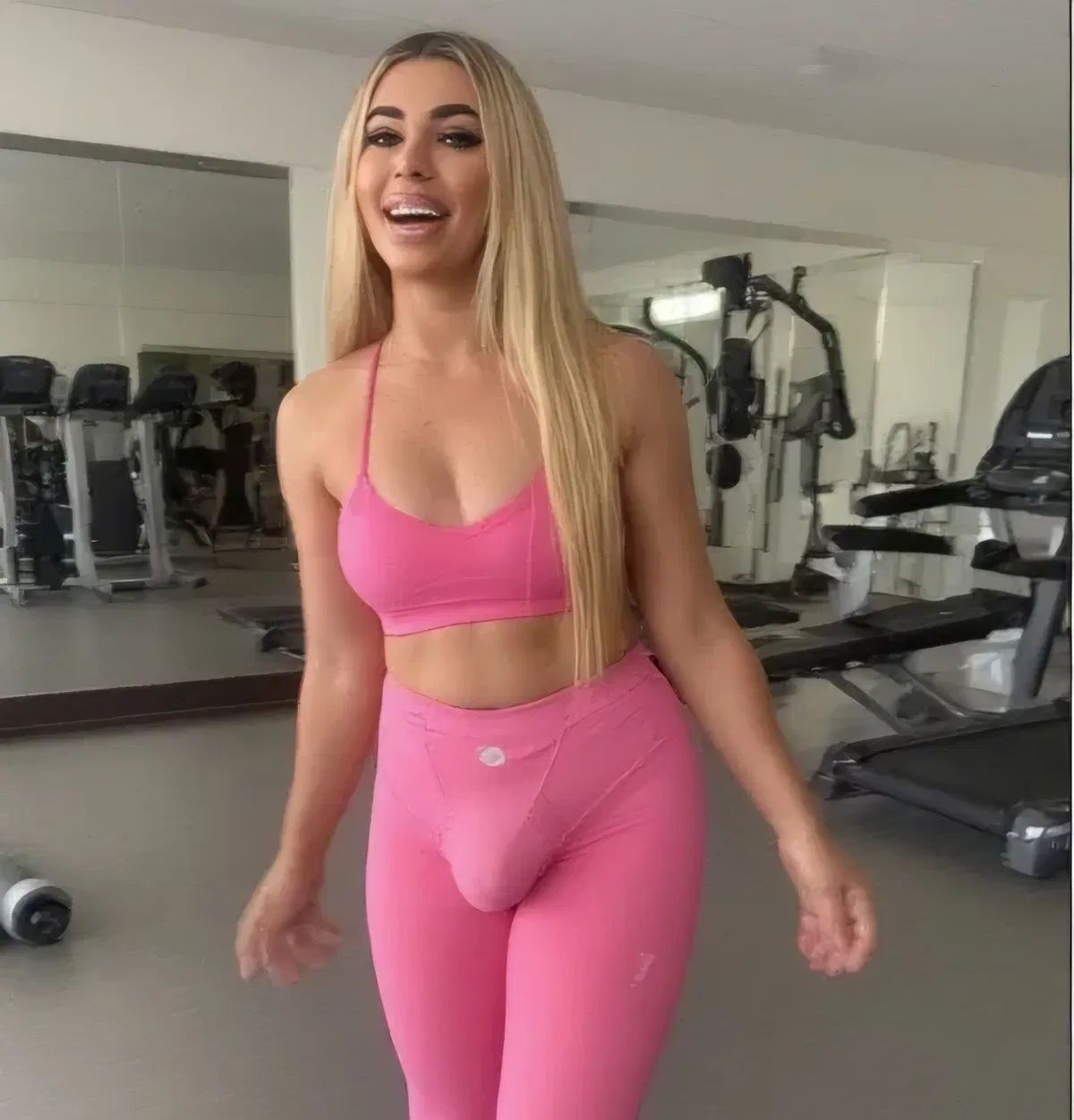 Avatar of Lisa - Personal Trainer GYM CLUB TS