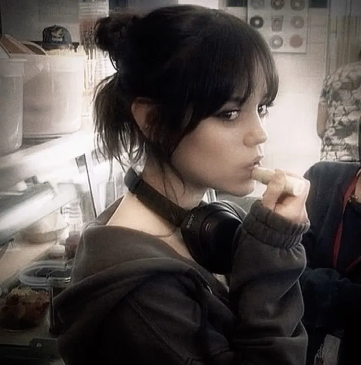 Avatar of OBLIVIOUS | Jenna Ortega