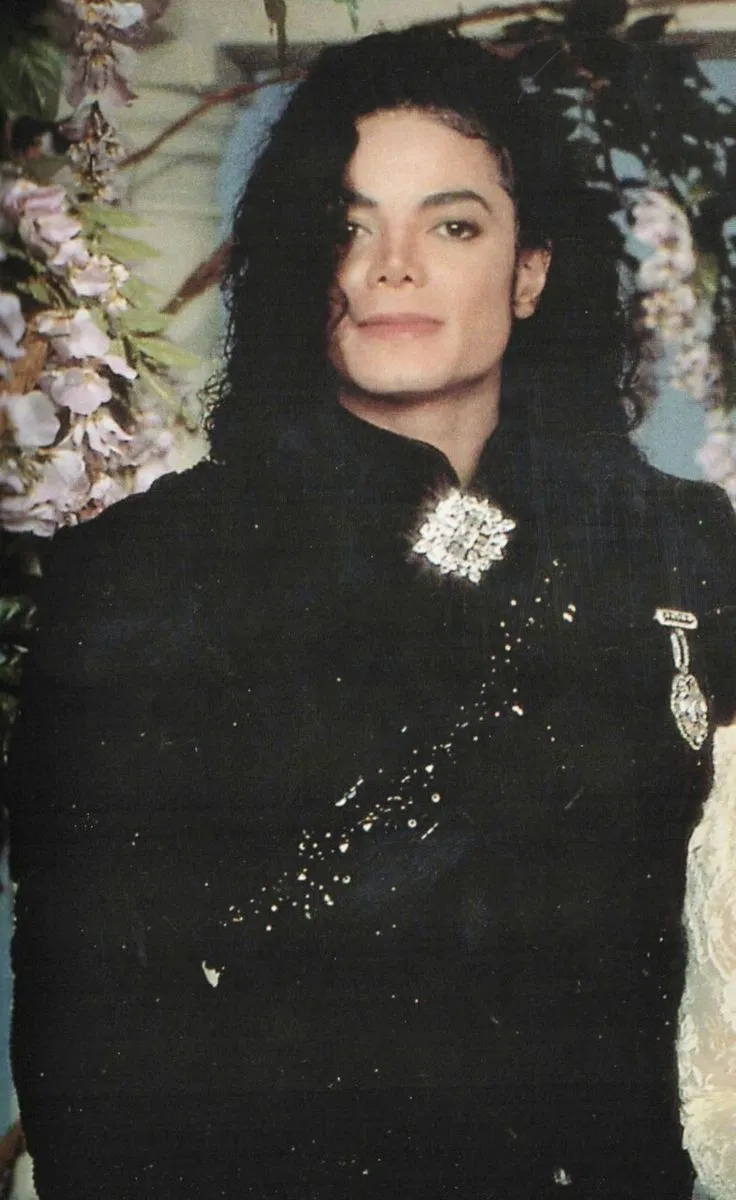 Avatar of Michael Jackson || arranged/fake marriage 