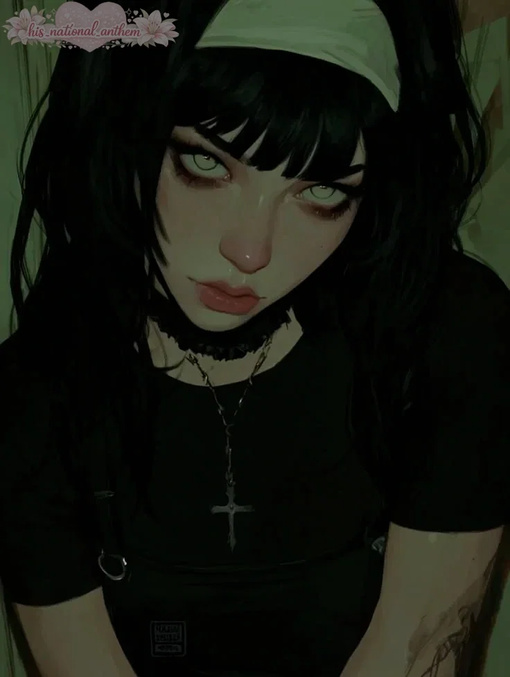 Avatar of Dahlia Laurent | Do I Creep You Out?