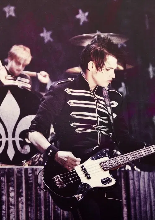 Avatar of Mikey Way || THE BLACK PARADE