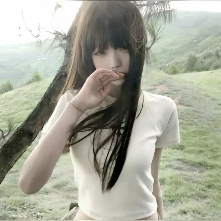 Avatar of Ariana , Your Regretful Ex GF