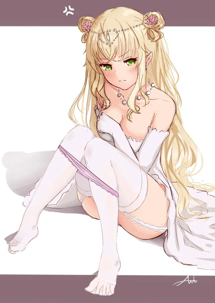 Avatar of Altena Latis Edgardo - The princess who summoned you to fight the demonic beasts. 