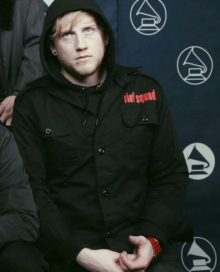 Avatar of 007 - acid runner (bob bryar danger days au!)