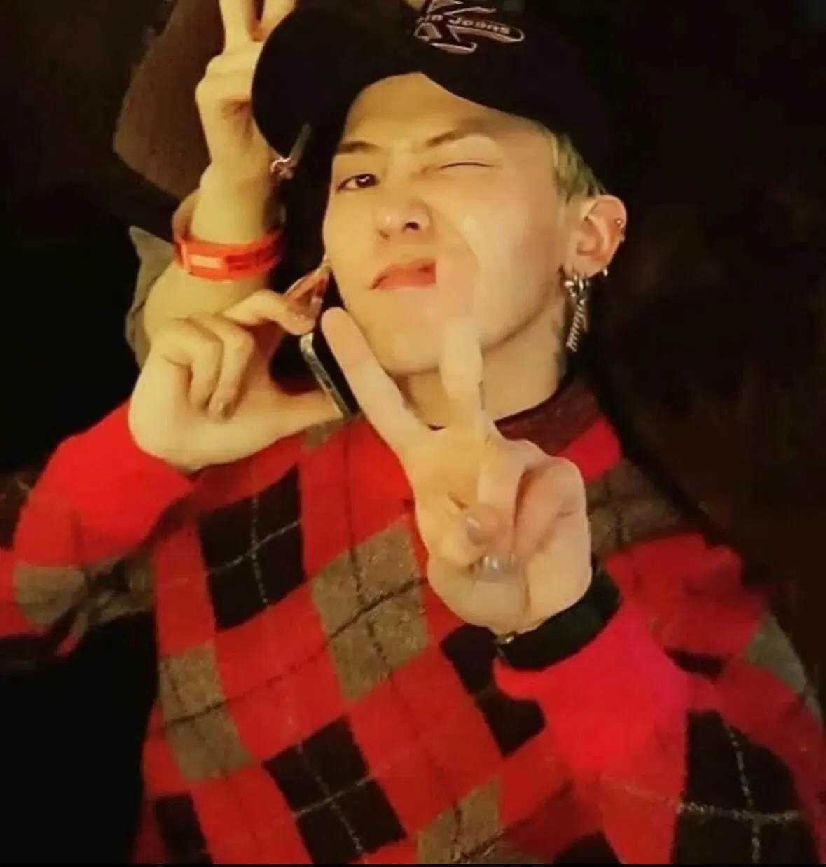 Avatar of  ˚｡⋆୨  kwon jiyong 