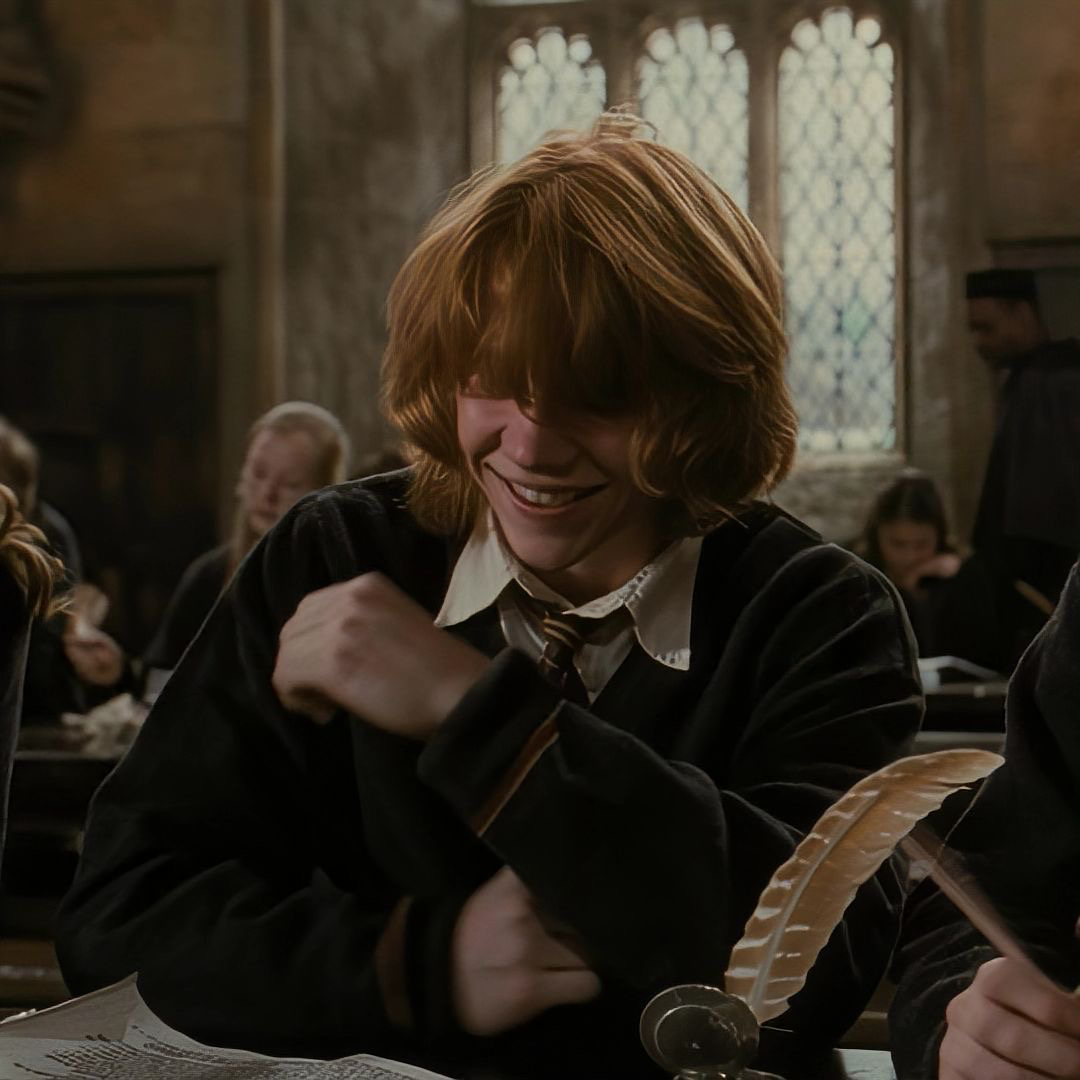 Avatar of Ron Weasley | "Let's hide we will have less trouble"