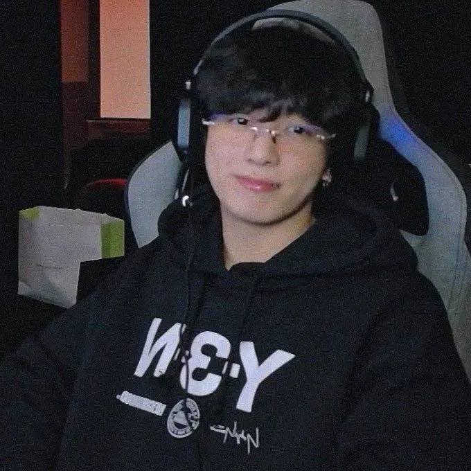 Avatar of Jeon Jungkook| NERD