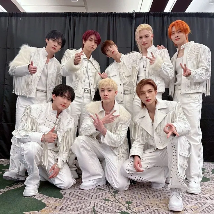 Avatar of Stray Kids - Normal Workday