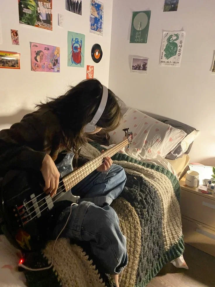 Avatar of ANARCHIST/FEMINIST WIFE 