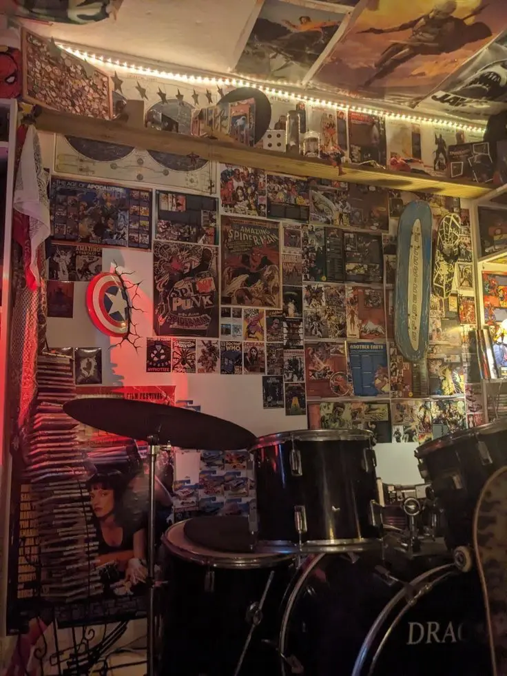 Avatar of Whole band room mad🥀