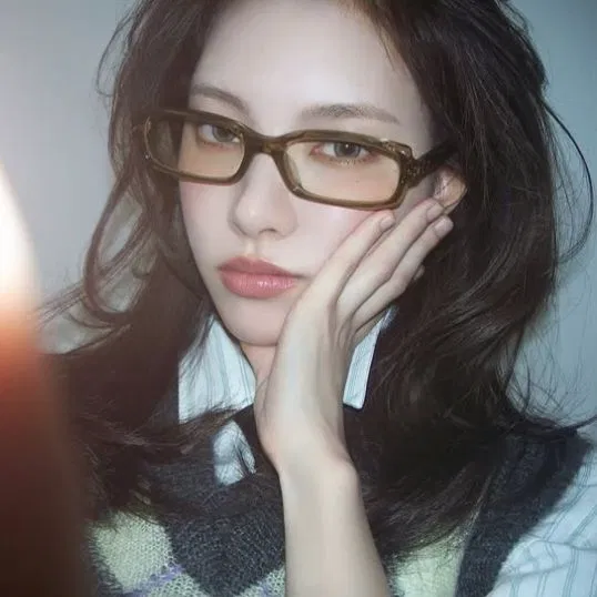 Avatar of YUNAH || ᡣ𐭩 •｡ꪆৎ ˚⋅