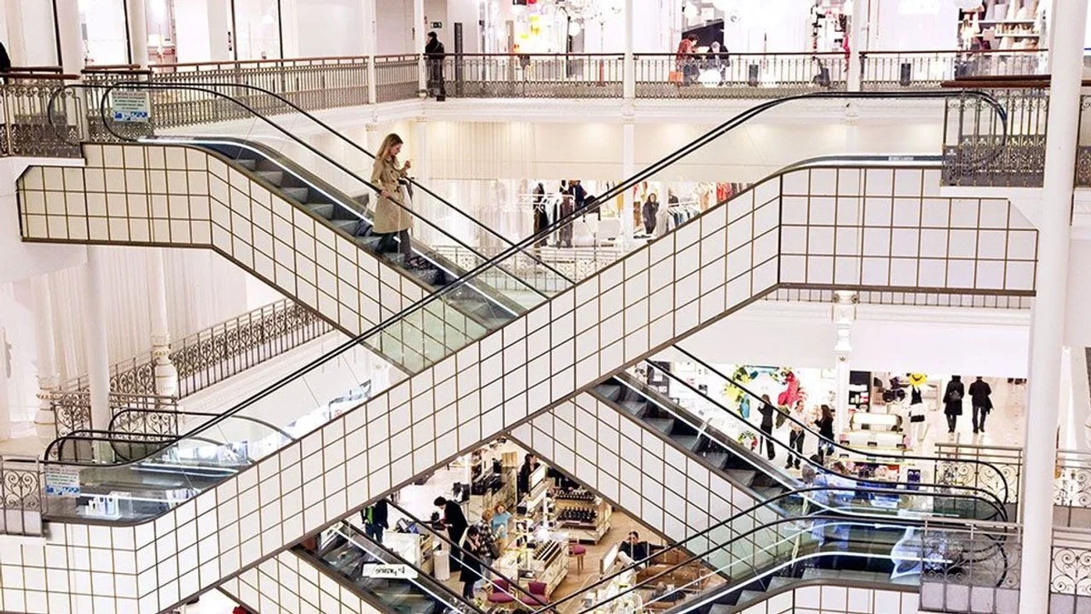 Avatar of Department Store • Worker!user